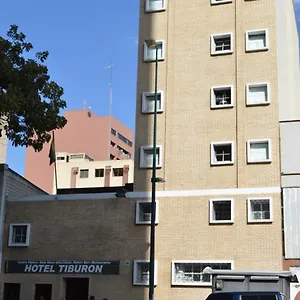 Tiburon Hotel
